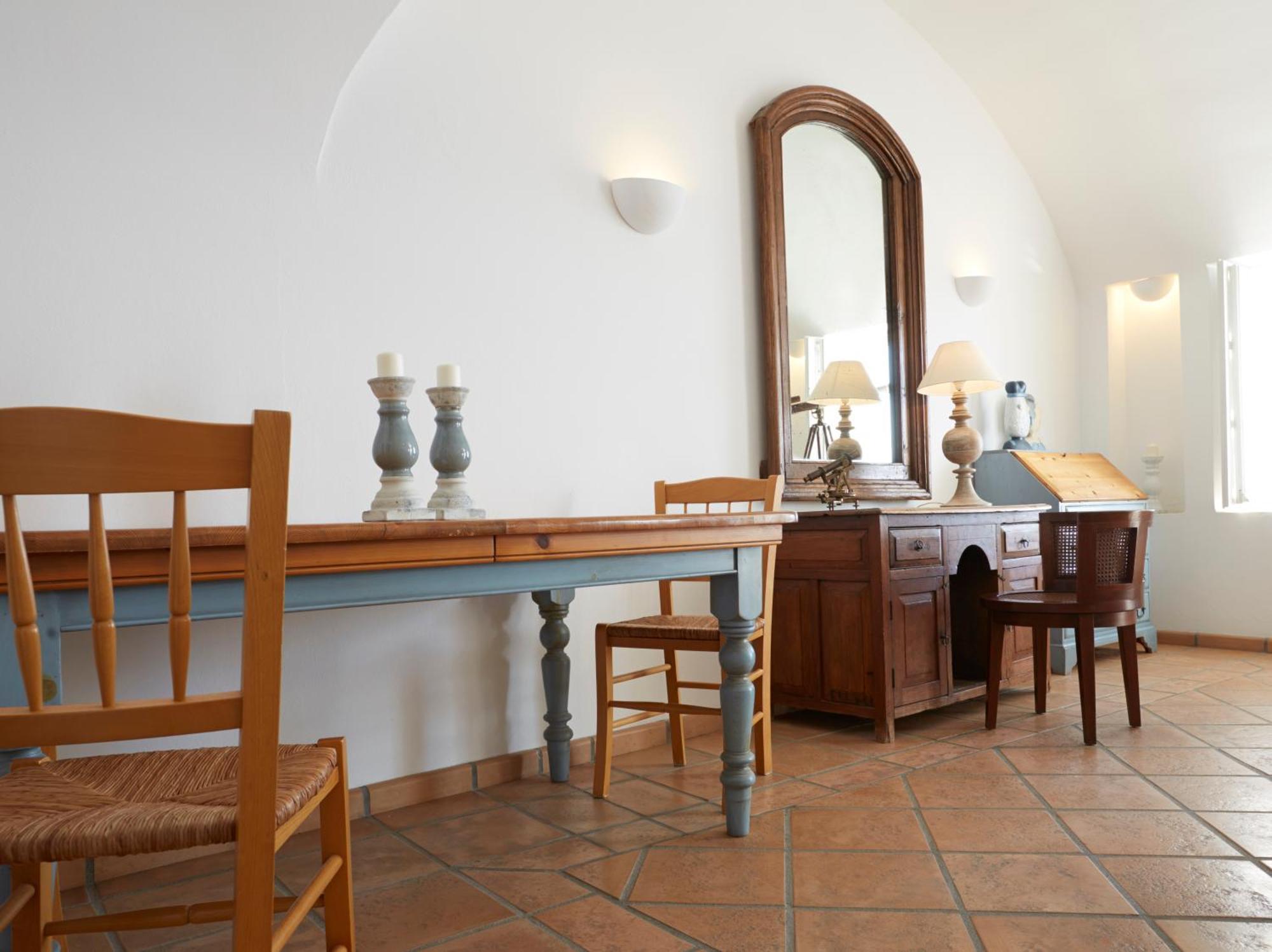 Atrina Canava 1894 Oia  Room photo