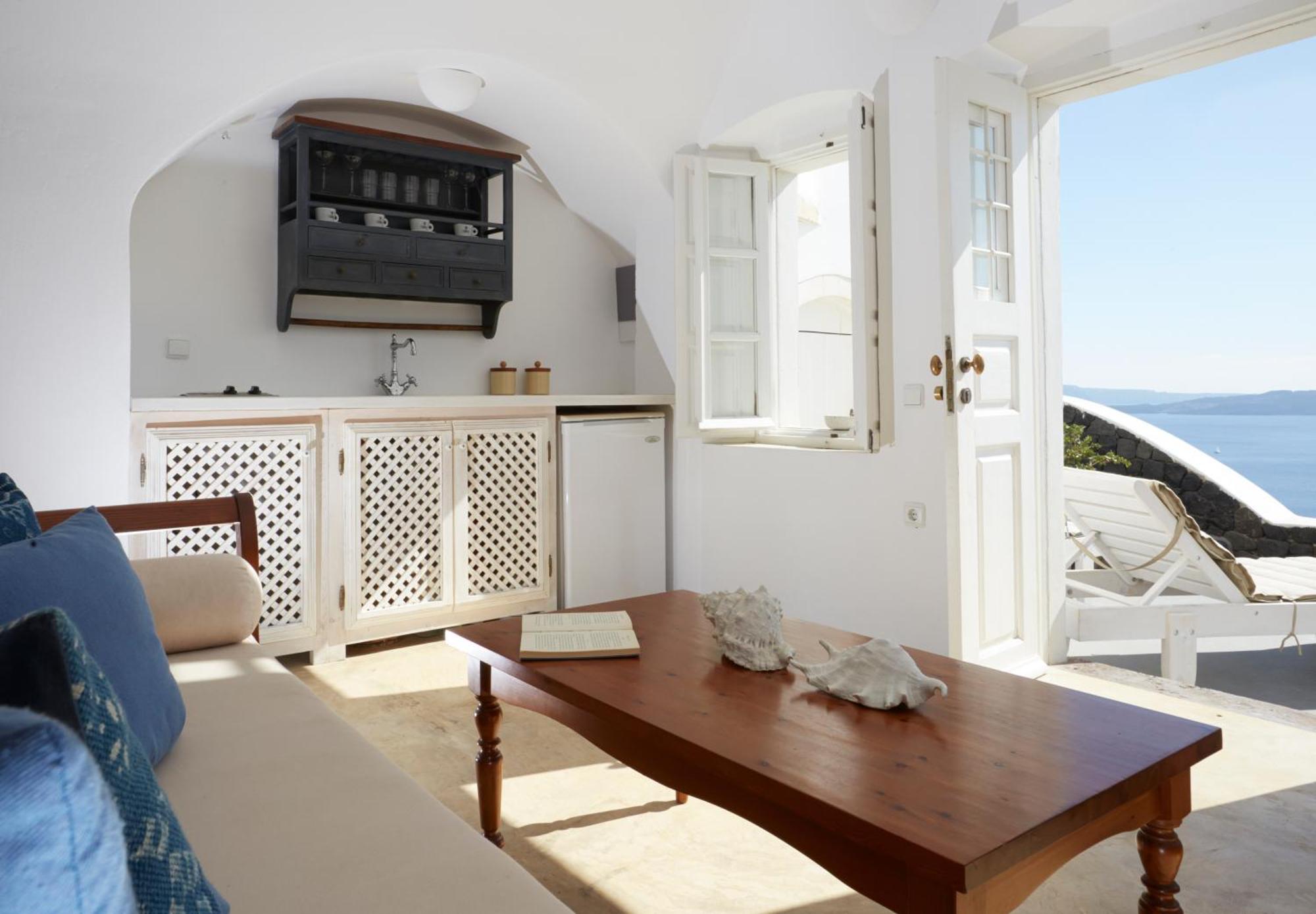 Atrina Canava 1894 Oia  Room photo