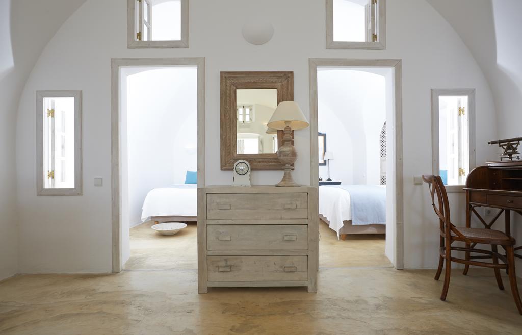 Atrina Canava 1894 Oia  Room photo